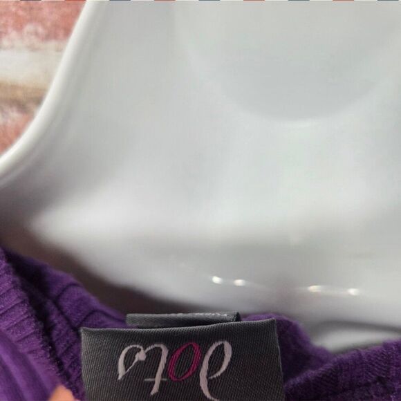 ots Purple RibbedโV-Neck Sweater Large Long Sleeve Studded Hem Lightweight - Picture 8 of 8